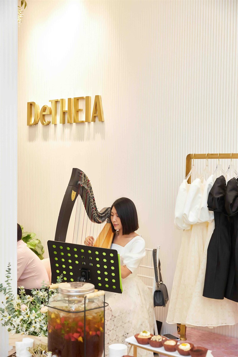 Grand Opening DeTHEIA